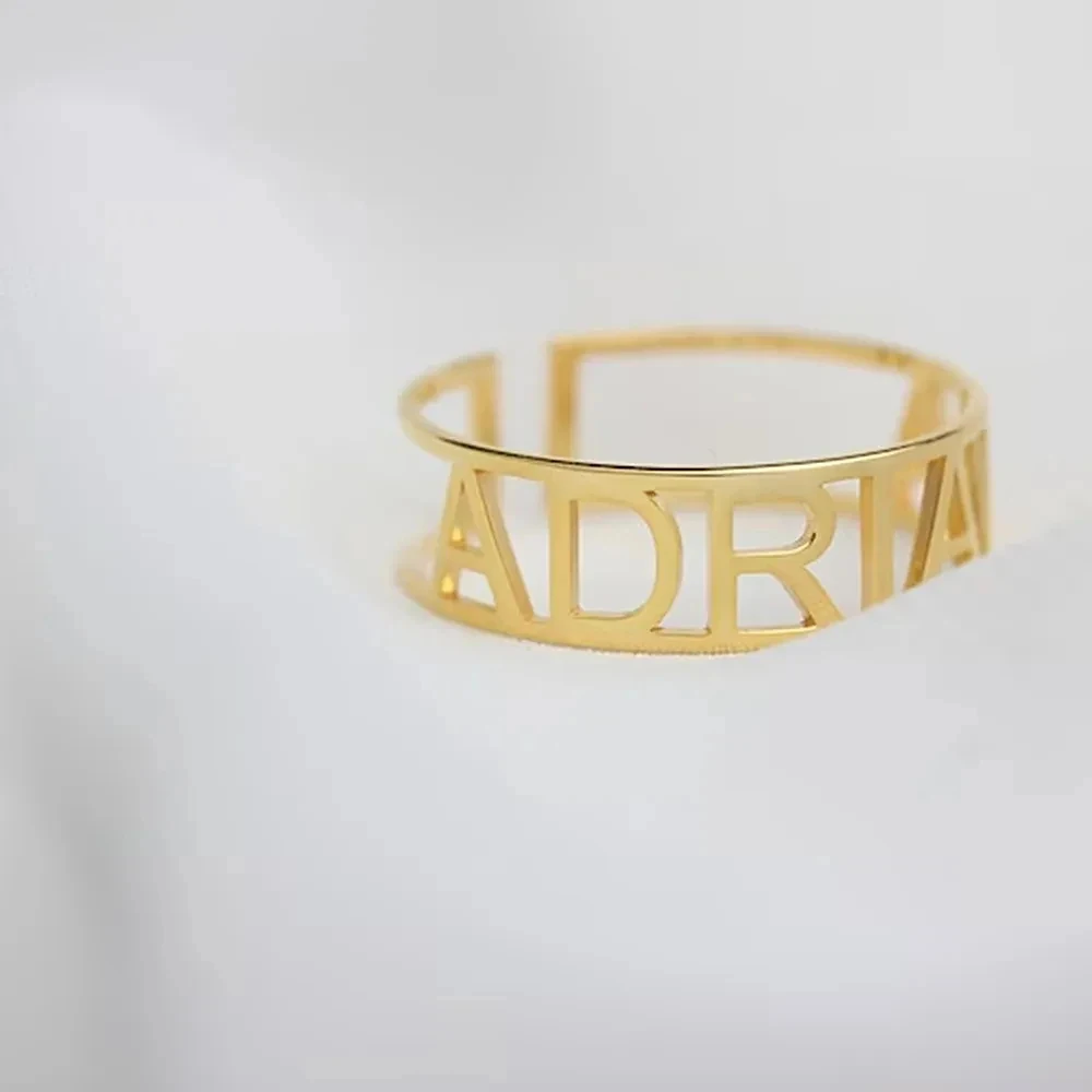 Anel aberto com nome de letra  - Wedding Zone avaliação e preço