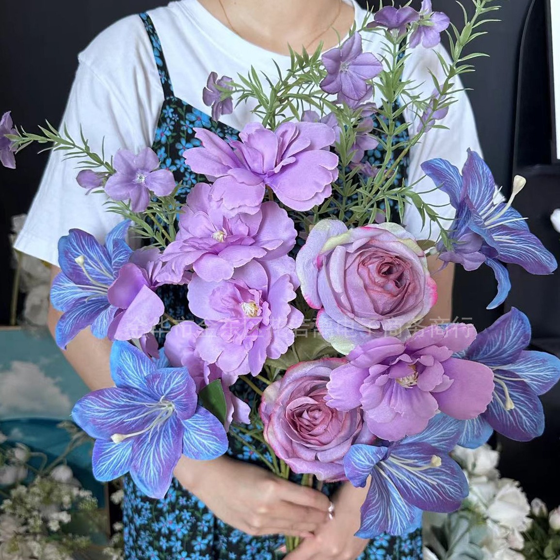 Flores Artificiais de Lírio Es - Wedding Supply Shops avaliação e preço