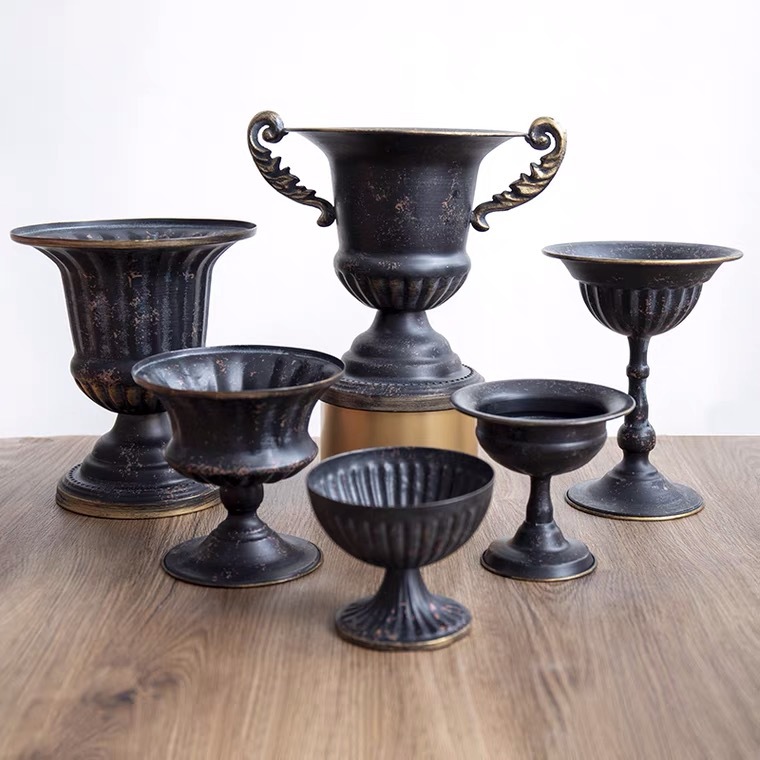 Vaso de Metal Vintage American - Centerpiece Vase Tall avaliação e preço